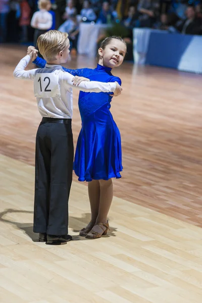 Minsk-Belarus, 19 Ekim 2014: Tanımlanamayan dans çift Perfo