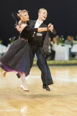 Minsk-Belarus, 5 Ekim 2014: Tanımlanamayan profesyonel dans 