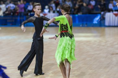 Juvenil Latin Amerika Program Lukashov Nikita ve Kruisberg Sandrina yerine