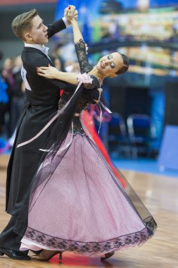 Minsk, Beyaz Rusya-Şubat 14, 2015: Tanımlanamayan profesyonel dans