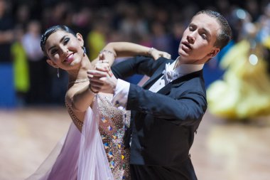 Minsk, Beyaz Rusya-Şubat 14, 2015: Profesyonel dans çift k