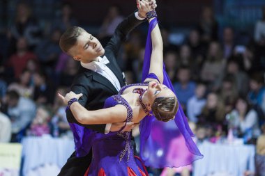 Minsk, Beyaz Rusya-Şubat 15, 2015: Dans çift Shmidt Danila 