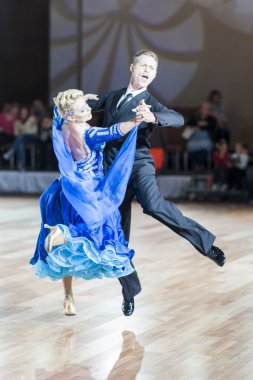 Minsk, Beyaz Rusya, 27 Eylül 2015: John Gusenhoffer ve Irina Lobanova (ABD) Pro-Am Standart Program III uluslararası IDSA dünya dans Şampiyonası sermaye Kupası Minsk 2015 27 Eylül 2015, Minsk, Belarus ise yerine