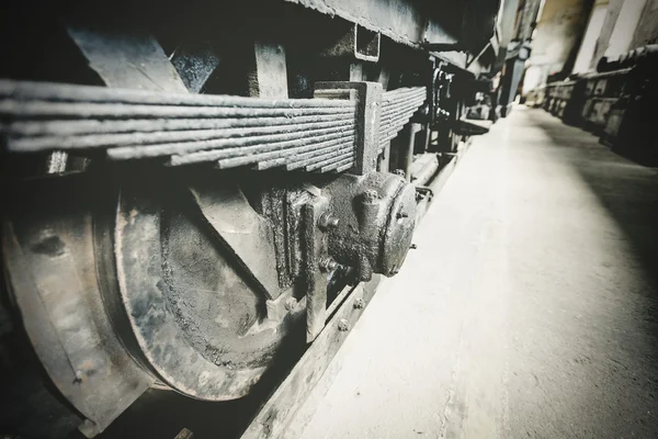 An old electric vehicle wheels, close-up — Stockfoto