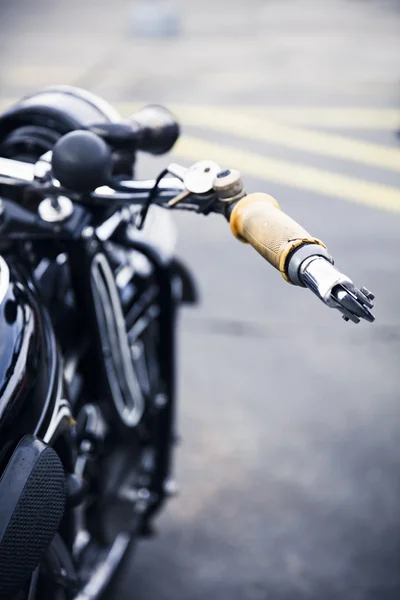 Detalhe próximo de uma antiga motocicleta alemã — Fotografia de Stock