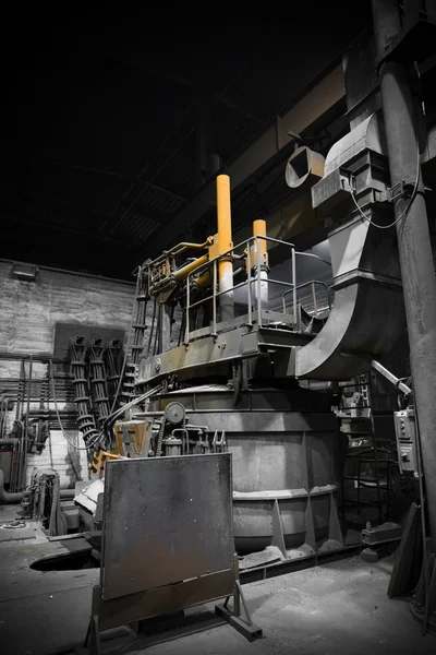 A furnace operating a foundry, poor light — Stock Photo, Image