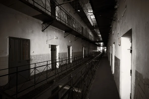 Vieil intérieur de prison — Photo