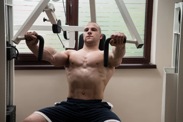 Chest Press At Gym — Stock Photo, Image