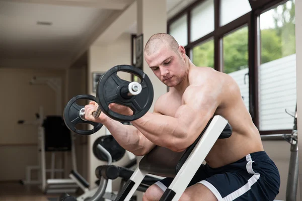 Biceps Exercise With Barbell — Stock Photo, Image