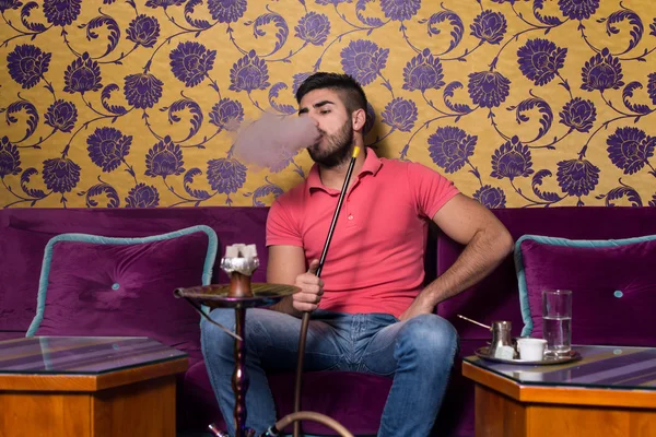 Man Smoking Shisha In The Arabic Cafe — Stock Photo, Image