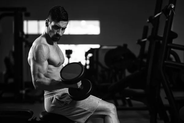 Biceps Exercise With Dumbbell — Stock Photo, Image