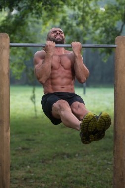 Çene Ups egzersiz Park