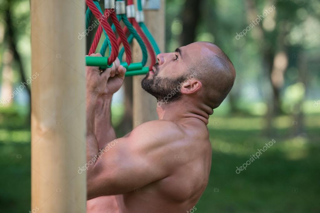 Throat raw outdoor gym