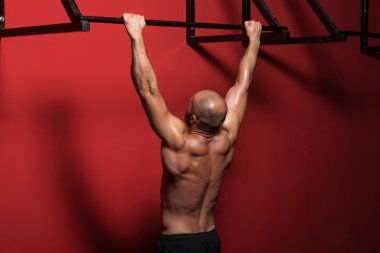 erkek atlet çekme işi ups