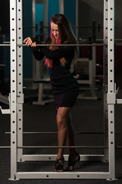 Beautiful Woman In Gym Looking Sexy — Stock Photo, Image