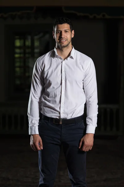 Retrato de un joven musulmán — Foto de Stock