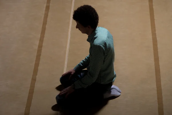 Islamic Man Praying In Mosque — Stock Photo, Image