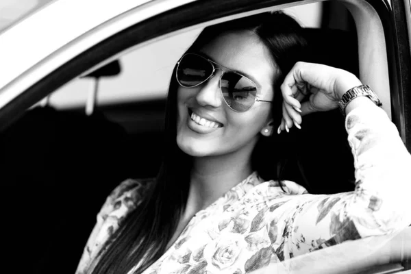 Portrait Woman Driver Her Car — Stock Photo, Image