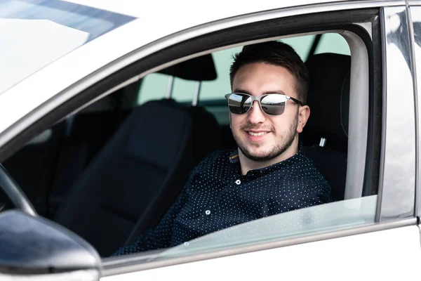 Portrait Man Learning Drive Car — Stock Photo, Image