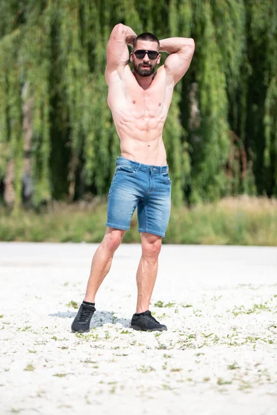 Handsome Beard Man Standing Strong Posing Outdoors Background Nature Leaves — Stock Photo, Image