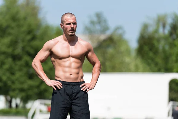 Portrait Young Physically Fit Man Showing His Well Trained Body — Stock Photo, Image