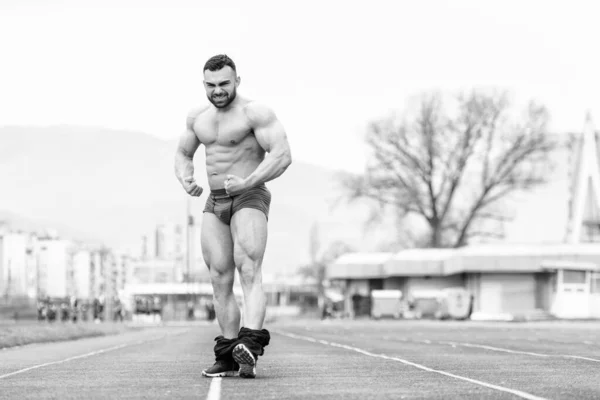 Handsome Beard Man Standing Strong Posing Outdoors — Stock Photo, Image