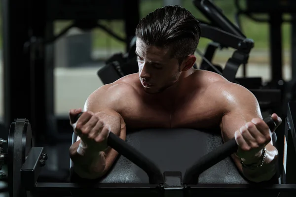 Young Man Doing Heavy Weight Exercise For Biceps — Stock Photo, Image