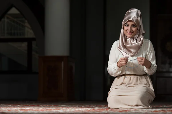 Humble Muslim Prayer Woman — Stock Photo, Image