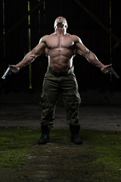 Soldier Is Praying For No Gun Fight