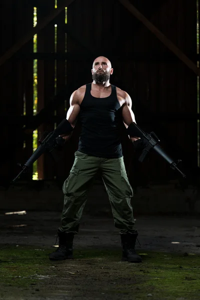 Portrait Of A Man With Machine Gun — Stock Photo, Image