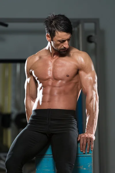 Healthy Young Man Resting In Health Club — Stock Photo, Image