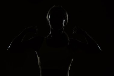 Kadınlar onu pazı gösterilen