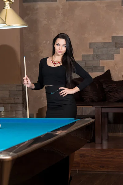 Female Pool Player — Stock Photo, Image