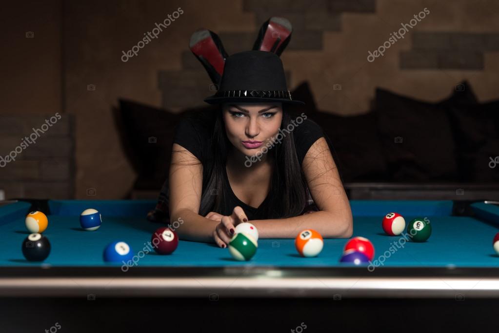 sexy teen tranny self pic nude women on the pool table