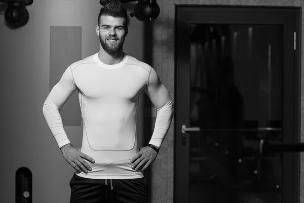 Young Handsome Man Posing In The Gym — Stock Photo, Image