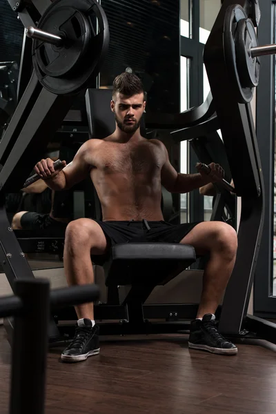 Chest Exercise On Machine — Stock Photo, Image