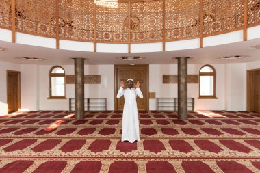 Afrika Müslüman camide dua