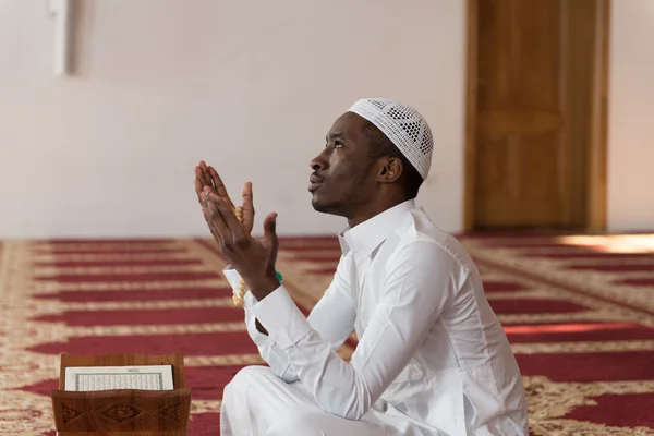 African Muslim Man Is Praying In The Mosque — Stock Photo, Image