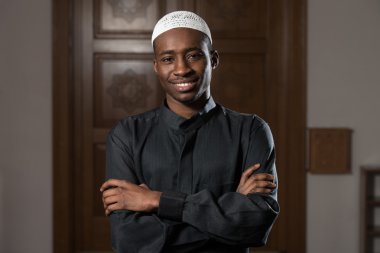 Bir Afrikalı zenci camide portresi