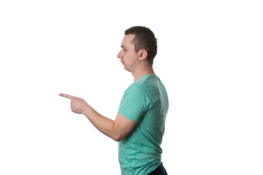 Genç adam bir parmak sana işaret