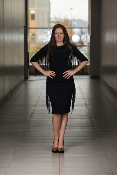Model dragen van een jurk — Stockfoto