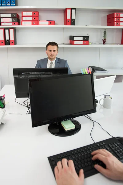 Empresários que têm reunião — Fotografia de Stock