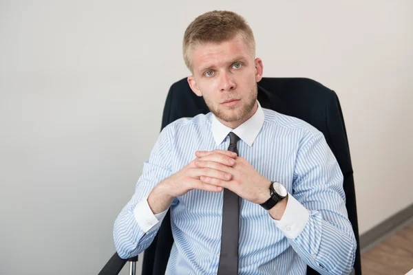 Young Business Man With Problems In The Office — Stock Photo, Image
