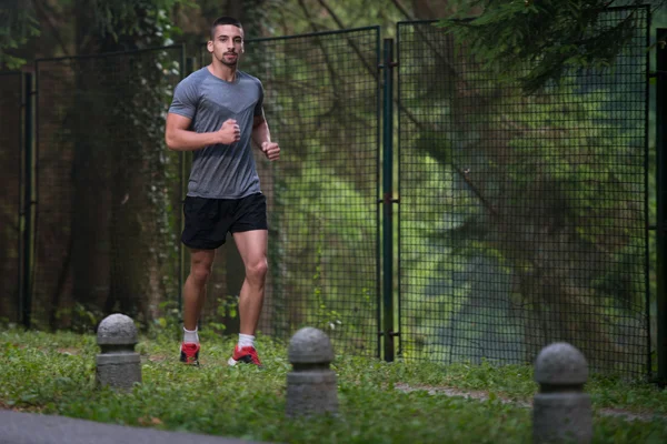 Trening w parku — Zdjęcie stockowe