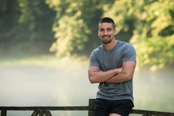 Attractive Man Resting Before Fitness And Exercise — Stock Photo, Image