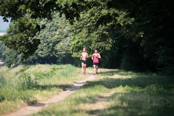 夫妻健身慢跑锻炼健康概念 — 图库照片