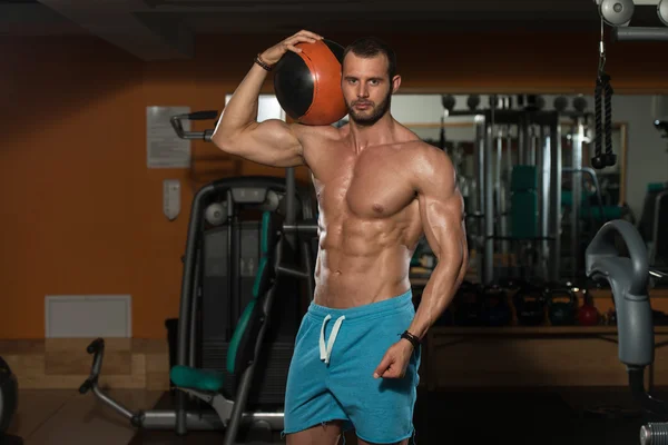 Medicinsk ball workout — Stockfoto