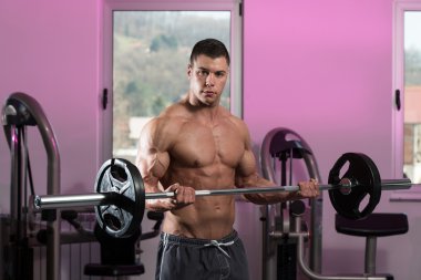 adam pazı ile Halter egzersiz jimnastik salonu