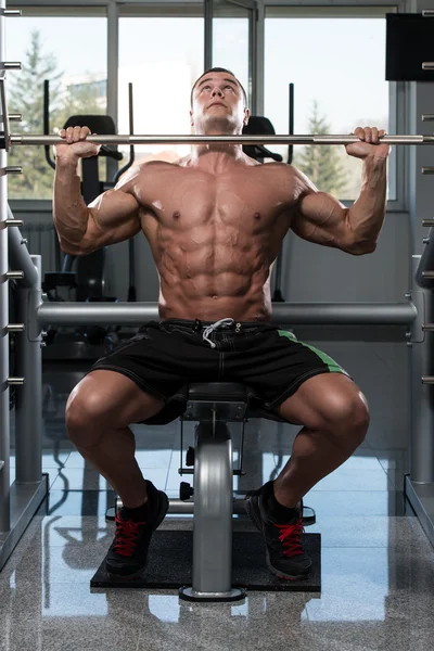 Shoulders Exercising With Barbell — Stock Photo, Image