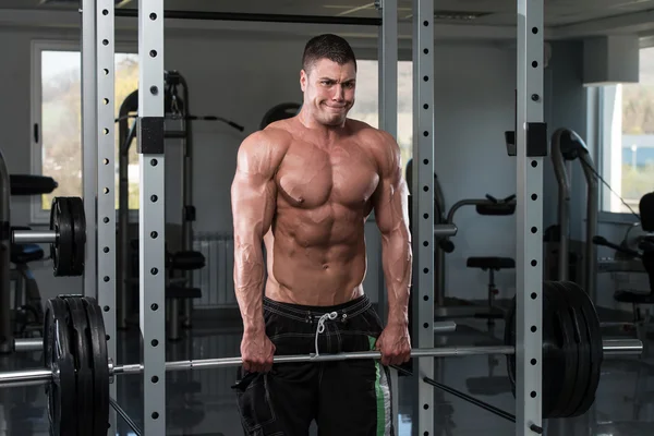 Trapezius egzersiz halter ile